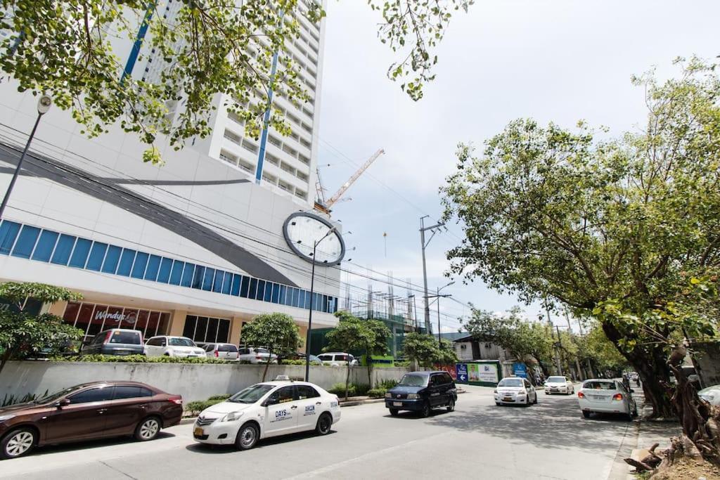 Condotel @Jazz Residences Manila Exterior photo
